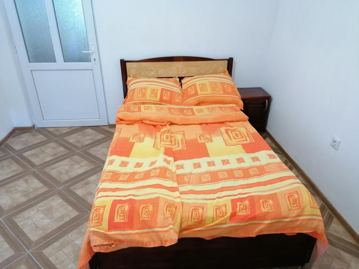 Ugralet Apartman Gyimesfelsőlok Kültér fotó